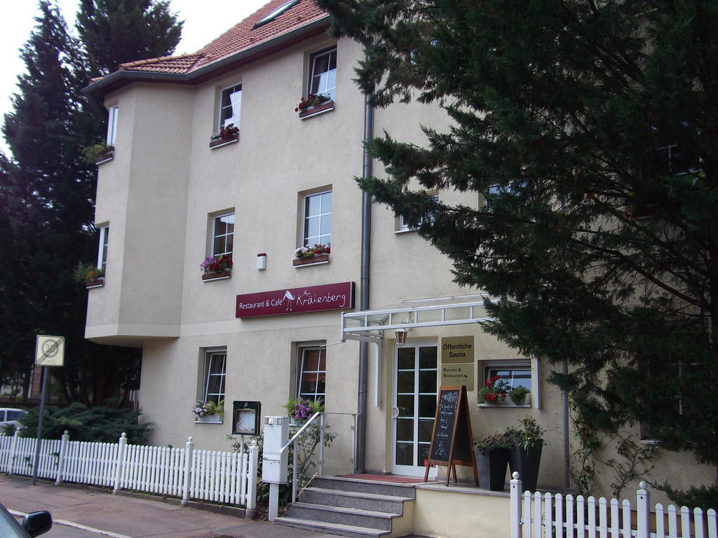 Pension & Cafe Am Kraehenberg Halle  Εξωτερικό φωτογραφία