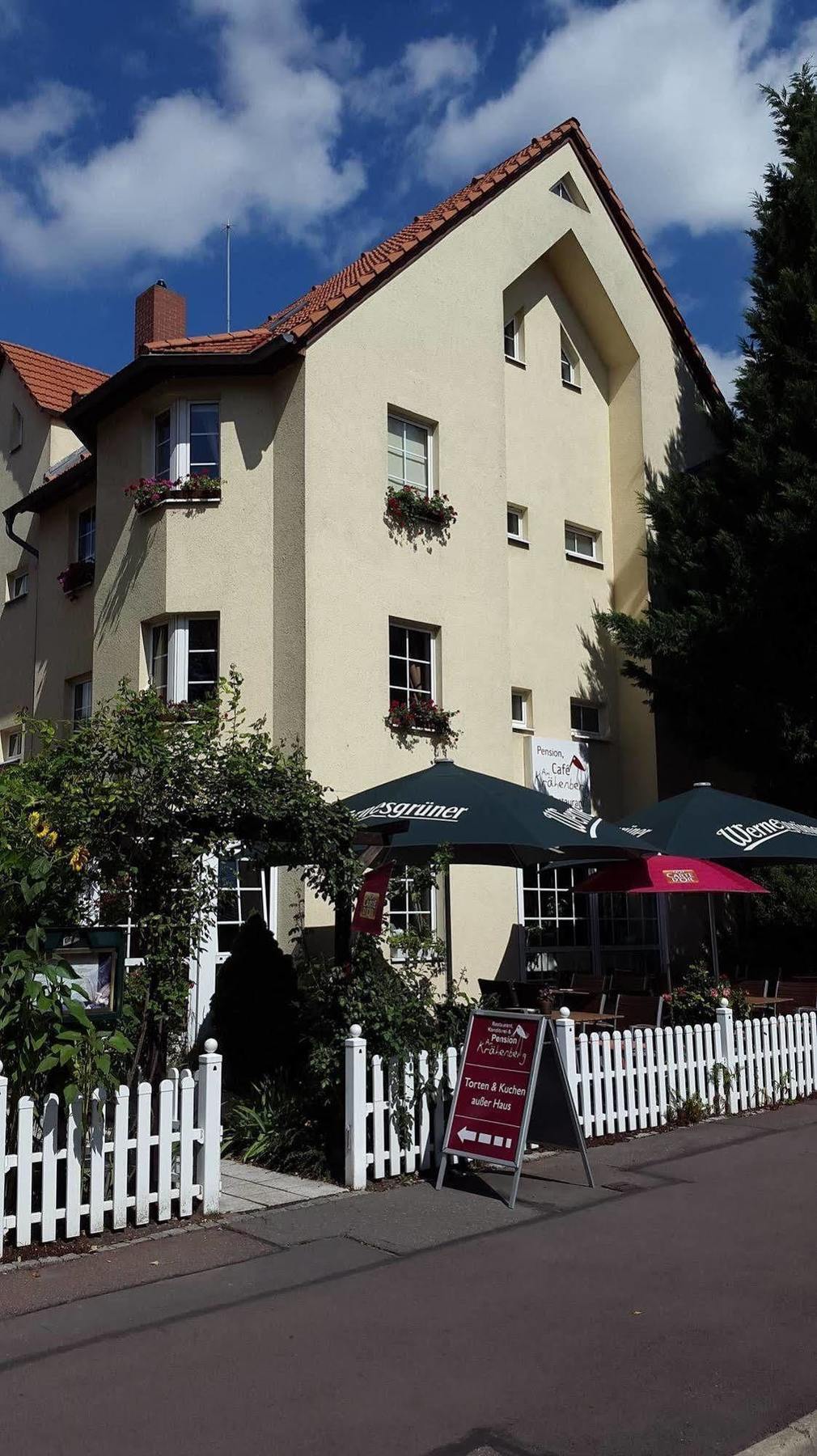 Pension & Cafe Am Kraehenberg Halle  Εξωτερικό φωτογραφία