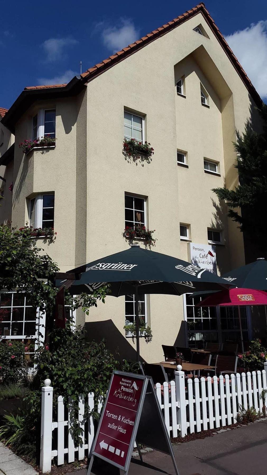 Pension & Cafe Am Kraehenberg Halle  Εξωτερικό φωτογραφία