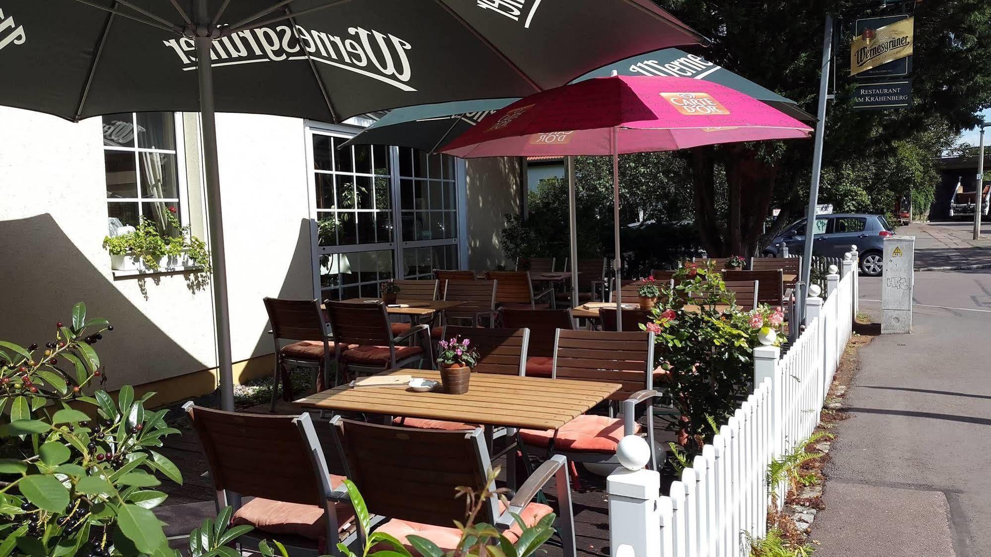 Pension & Cafe Am Kraehenberg Halle  Εξωτερικό φωτογραφία